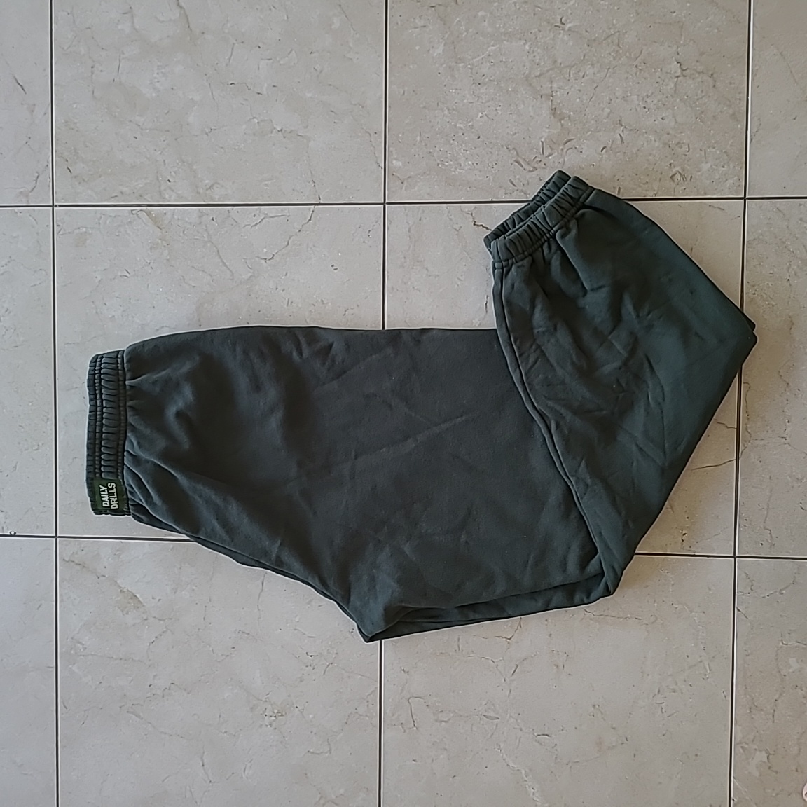 Daily Drills Sweat Pants, M/L, Kombu Green, New